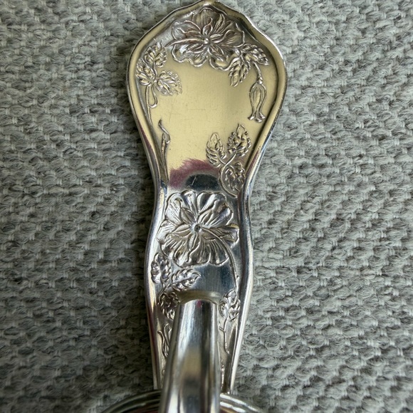 “B” Engraved Keychain - Picture 4 of 5